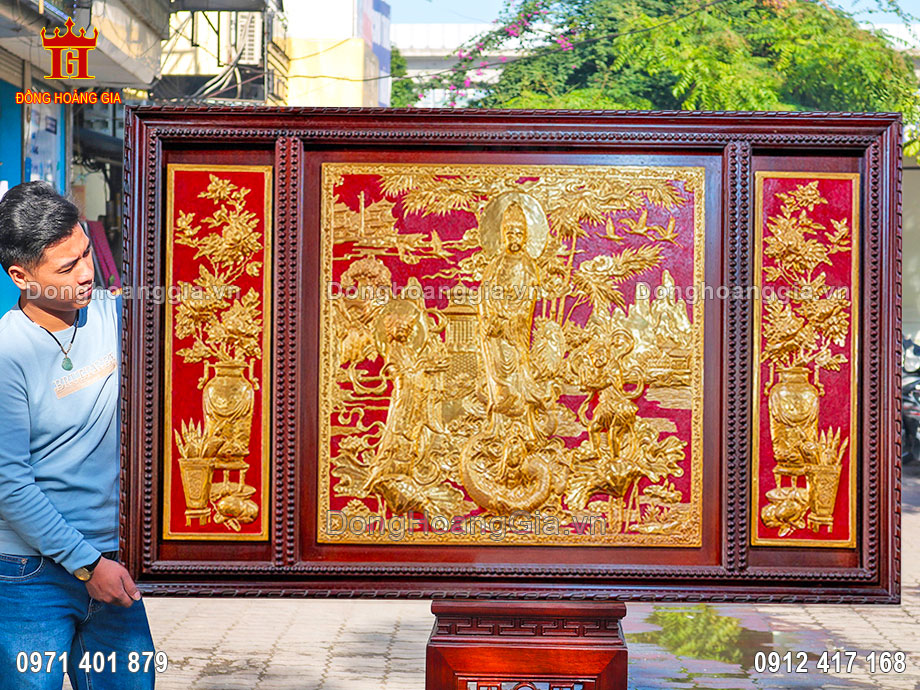 Tranh Quán Thế Âm Bồ Tát bằng đồng dát vàng 24K cao cấp